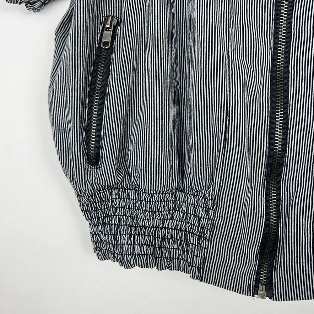Poetry Clothing Zip-Up Top With Elevated Neck Black Gray Stripes Sz L - Picture 5 of 8